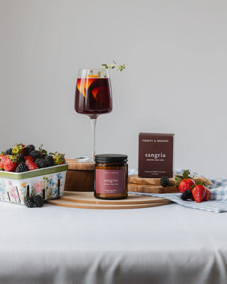 Forest & Brooks wooden wick candle - Sangria