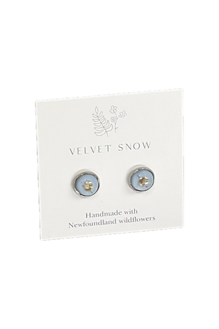 Velvet Snow - Stud Earrings | Meadowsweet | Round | Stainless Steel